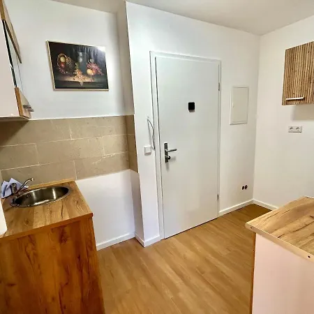 アパート Modernes 1 Fuer Monteure & Handwerker Mit Wlan ルートウィヒスハーフェン・アム・ライン